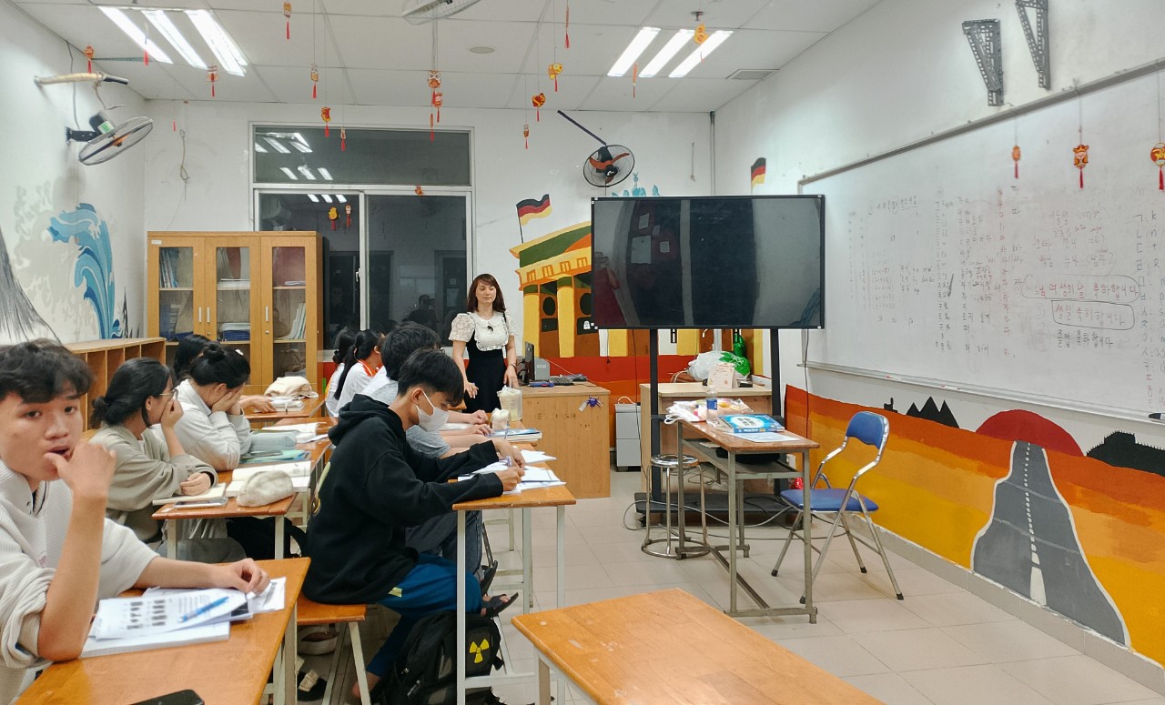 30 suất học bổng học THPT song song nghề: miễn 100% học phí tại Hàn Quốc dành cho HS tốt nghiệp THCS hoặc đang học 9+ ở CĐ Viễn Đông