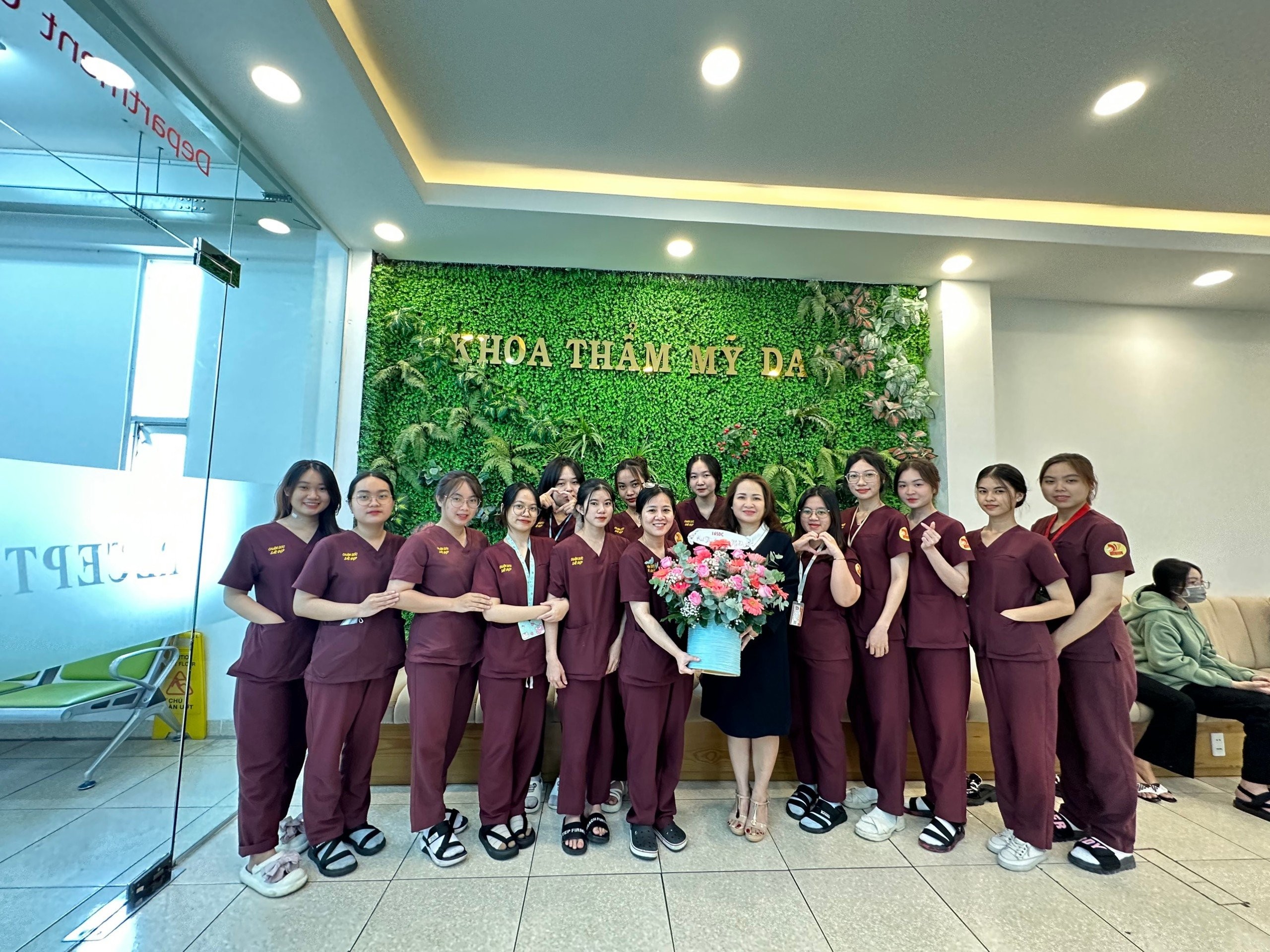 Bước chân đầu tiên trong ngành Chăm sóc sắc đẹp: Sức mạnh từ thực tập khi học tại CĐ Viễn Đông