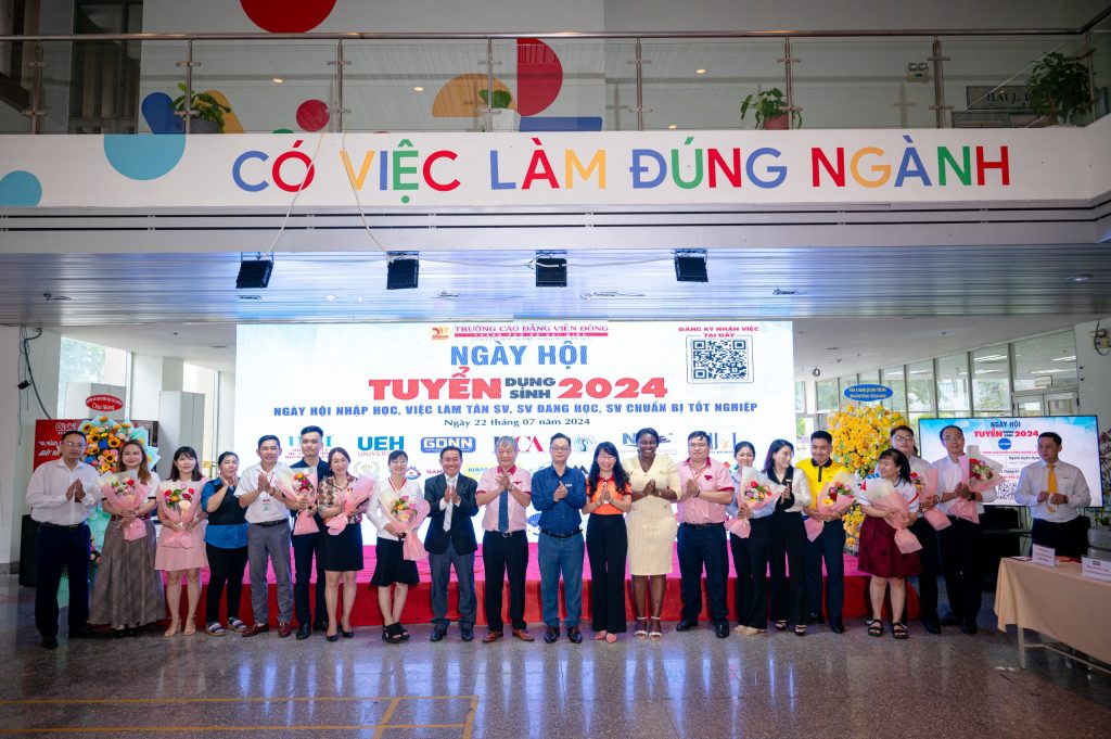 Hơn 2000 sinh viên Cao đẳng Viễn Đông tham gia ngày hội “Openday 2024”