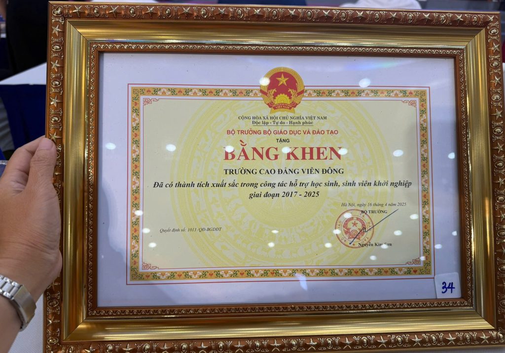 Double Joy for Vien Dong College at the 7th National Startup Festival for Students