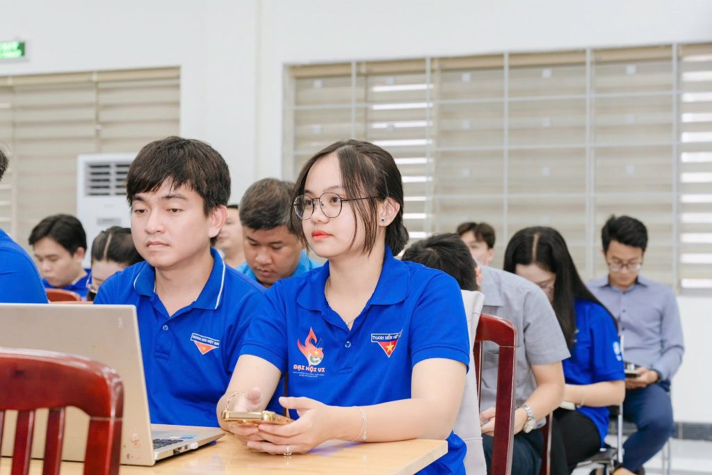 TỰ HÀO MÀU ÁO XANH VIỄN ĐÔNG – LAN TỎA KHÁT VỌNG CỐNG HIẾN