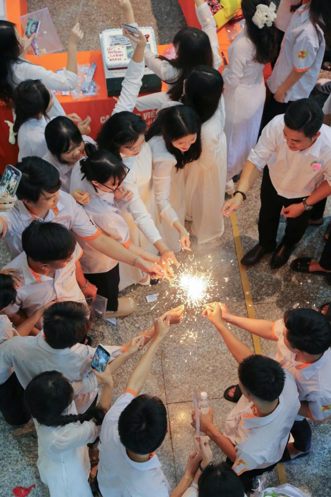 Xúc động lễ tổng kết, tri ân và trưởng thành khối 12 hệ Cao đẳng 9+3+1 – Niên khóa (2022–2025)