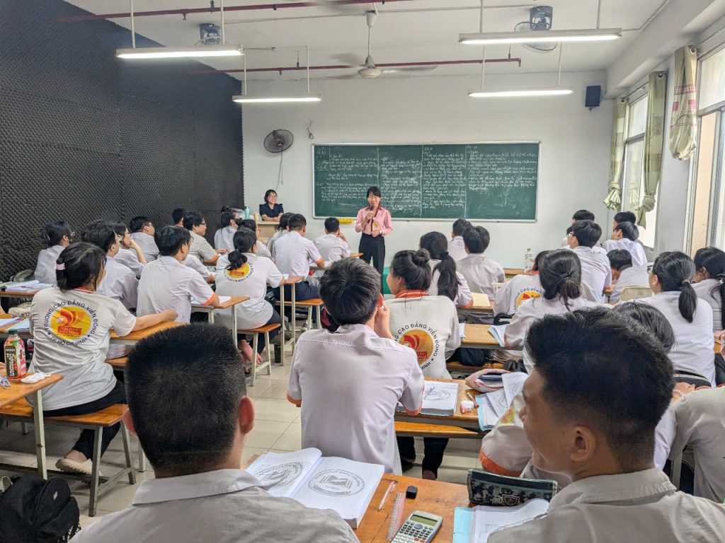 Kỳ thi tốt nghiệp THPT 2025, thí sinh cần chuẩn bị gì?