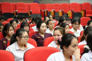 HỘI THẢO “HỌC TẬP CHỦ ĐỘNG TRONG KỶ NGUYÊN VƯƠN MÌNH” – THÚC ĐẨY TƯ DUY MỚI TRONG ĐÀO TẠO NGÀNH ĐIỀU DƯỠNG