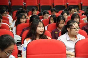 HỘI THẢO “HỌC TẬP CHỦ ĐỘNG TRONG KỶ NGUYÊN VƯƠN MÌNH” – THÚC ĐẨY TƯ DUY MỚI TRONG ĐÀO TẠO NGÀNH ĐIỀU DƯỠNG