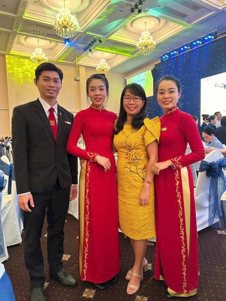 Lý do chọn học ngành Quản trị nhà hàng Khách sạn tại CĐ Viễn Đông
