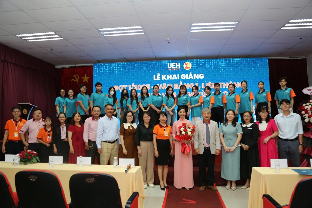 Cử nhân Đại học chương trình đào tạo Quản trị kinh doanh Đại học Kinh tế TPHCM