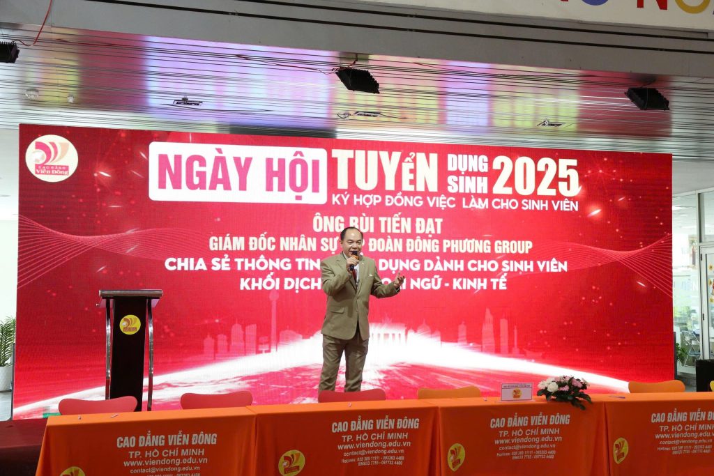Tưng bừng Ngày hội Tuyển dụng, Tuyển sinh 2025