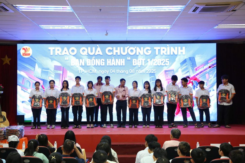 Chào mừng tân sinh viên cao đẳng, đại học(lk) nhập học đợt 04/08/2025