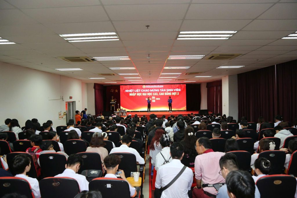 Tin vui từ hệ thống xét tuyển Bộ GD&ĐT: gần 2.500 nguyện vọng đăng ký vào Cao đẳng Viễn Đông