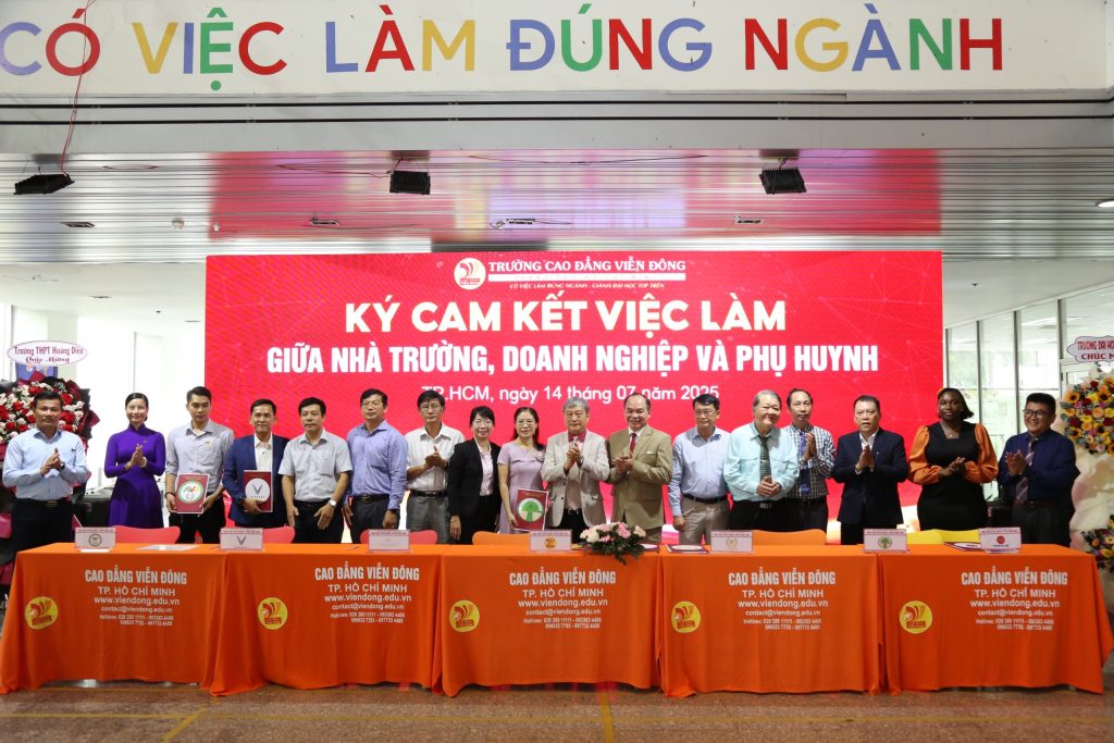 Hot!!! Điểm chuẩn 2025 và Hướng dẫn thủ tục nhập học dành cho Tân sinh viên khóa 19