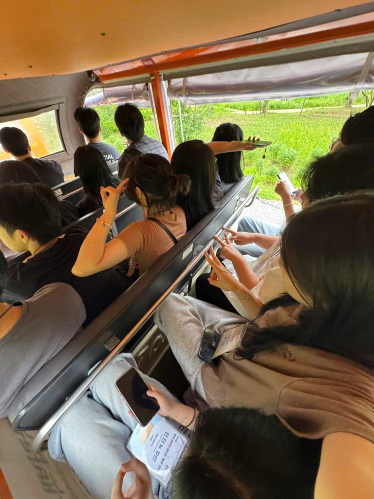Trại hè của sinh viên CĐ Viễn Đông cùng các bạn học sinh tại Hàn Quốc