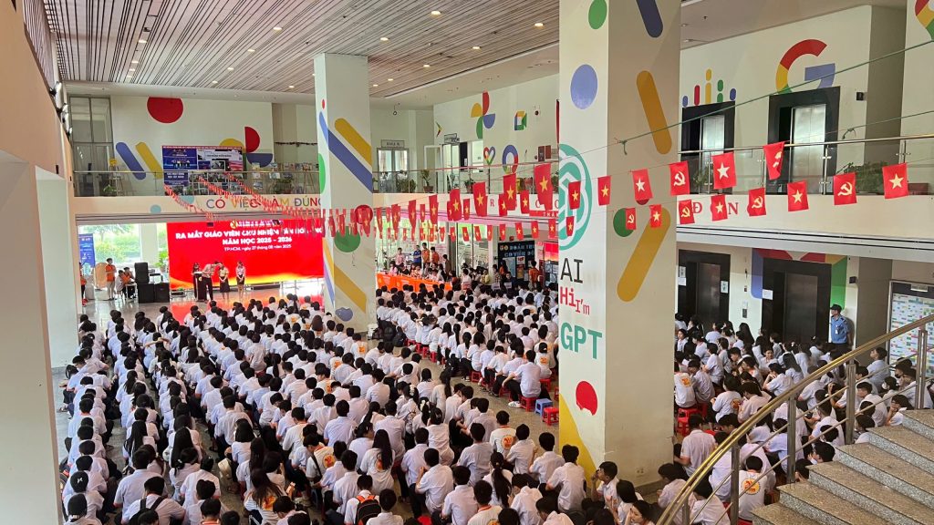 Khởi động năm học mới (2025–2026) của hệ Cao đẳng 9+3+1 tại Trường Cao đẳng Viễn Đông