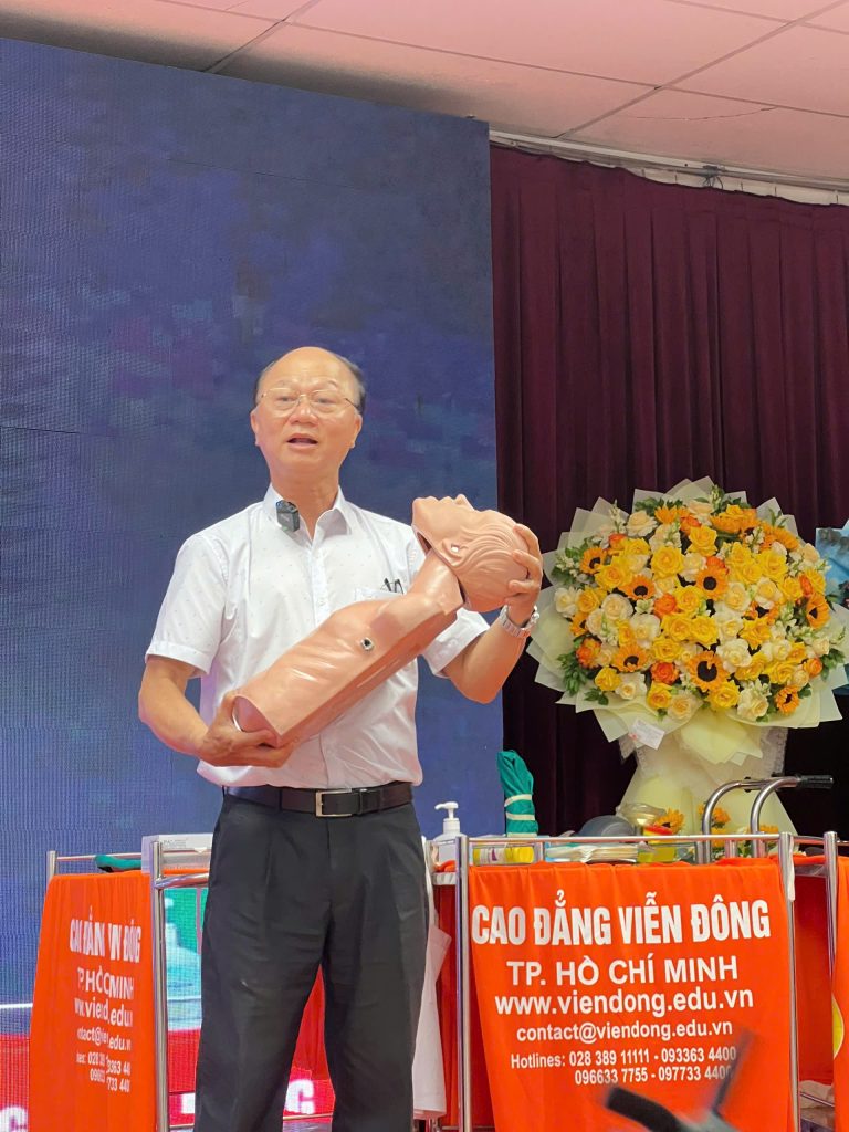 Hội thảo “Mô phỏng lâm sàng – Giải pháp nâng cao chất lượng đào tạo ngành Y Dược” tại Trường CĐ Viễn Đông