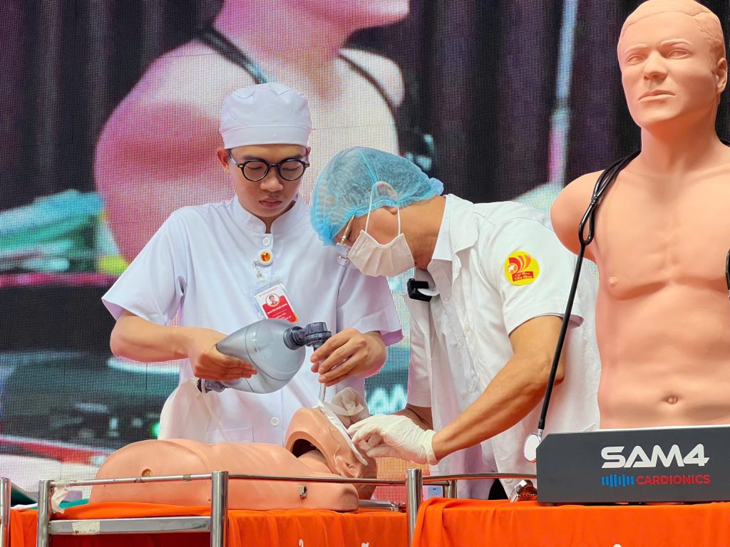 Hội thảo “Mô phỏng lâm sàng – Giải pháp nâng cao chất lượng đào tạo ngành Y Dược” tại Trường CĐ Viễn Đông