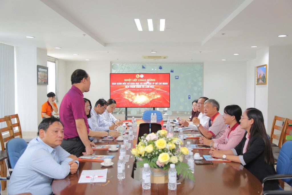 CĐ Viễn Đông đón tiếp lãnh đạo Sở GD&ĐT TPHCM đến thăm và làm việc