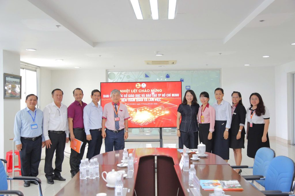 CĐ Viễn Đông đón tiếp lãnh đạo Sở GD&ĐT TPHCM đến thăm và làm việc