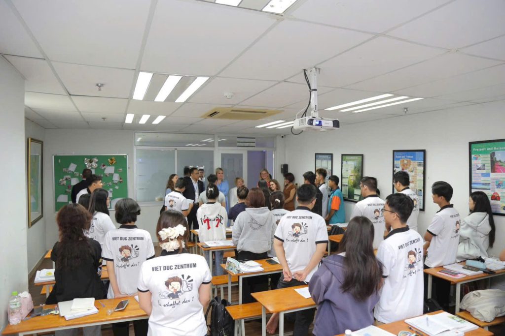 CĐ Viễn Đông đón tiếp đoàn doanh nghiệp Đức, mở ra nhiều cơ hội du học nghề tại CHLB Đức