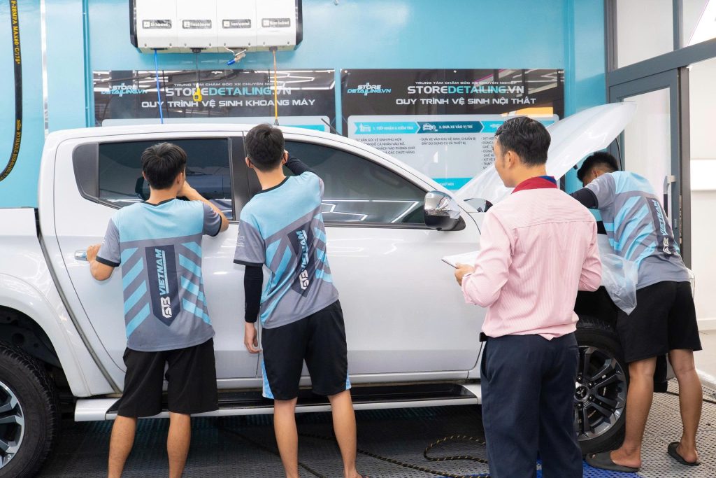 Thi sát hạch khóa 1 – Nghiệp vụ chăm sóc xe ô tô Store Detailing