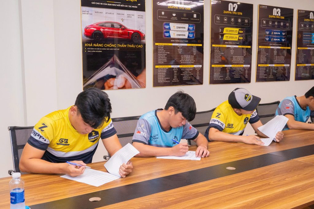 Thi sát hạch khóa 1 – Nghiệp vụ chăm sóc xe ô tô Store Detailing