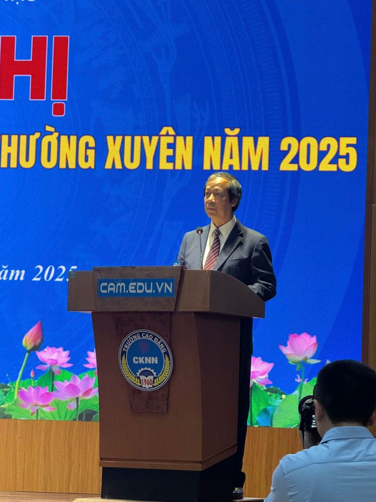 Hiệu trưởng Cao đẳng Viễn Đông phát biểu tham luận tại Hội nghị Giáo dục Nghề nghiệp – Giáo dục thường xuyên 2025