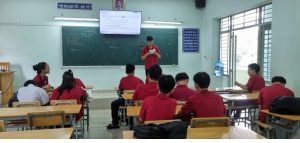 Hoàn thành khóa Logistics và Chuỗi Cung Ứng tại GDTX Bình Tân