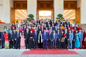 Teacher Tran Thanh Hai – Principal of Vien Dong College Honored as one of 60 outstanding educators representing 1.6 million teachers nationwide to share thoughts with Prime Minister Pham Minh Chinh