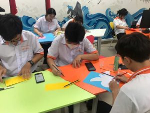 KHÔNG KHÍ HALLOWEEN SÔI NỔI TẠI KHOA NGOẠI NGỮ