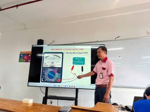 Khoa Điện-Điện tử: Đánh dấu nửa học kỳ hăng say