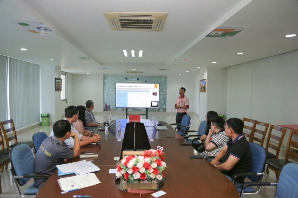 Khoa Ô tô Cao đẳng Viễn Đông làm chủ công nghệ phân tích khí thải KEG-500: Hướng tới giao thông Xanh