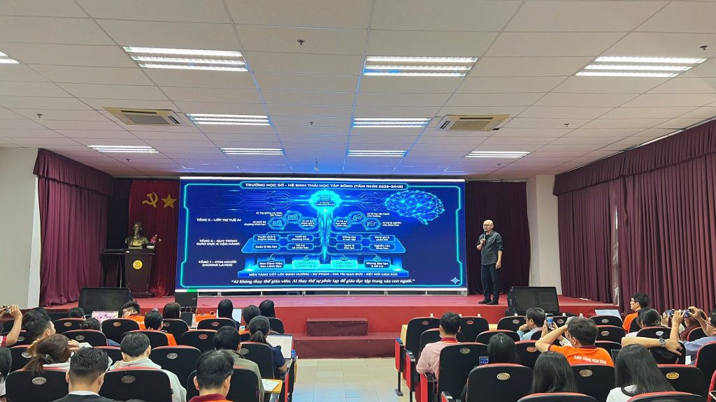 Vien Dong College Organizes Training Program: “Applying AI to Enhance Work Performance and Education”