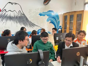 CÙNG SINH VIÊN KHOA NGOẠI NGỮ KHÁM PHÁ CÁC YẾU TỐ TRONG THSP