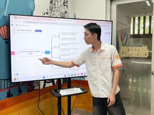 CÙNG SINH VIÊN KHOA NGOẠI NGỮ KHÁM PHÁ CÁC YẾU TỐ TRONG THSP