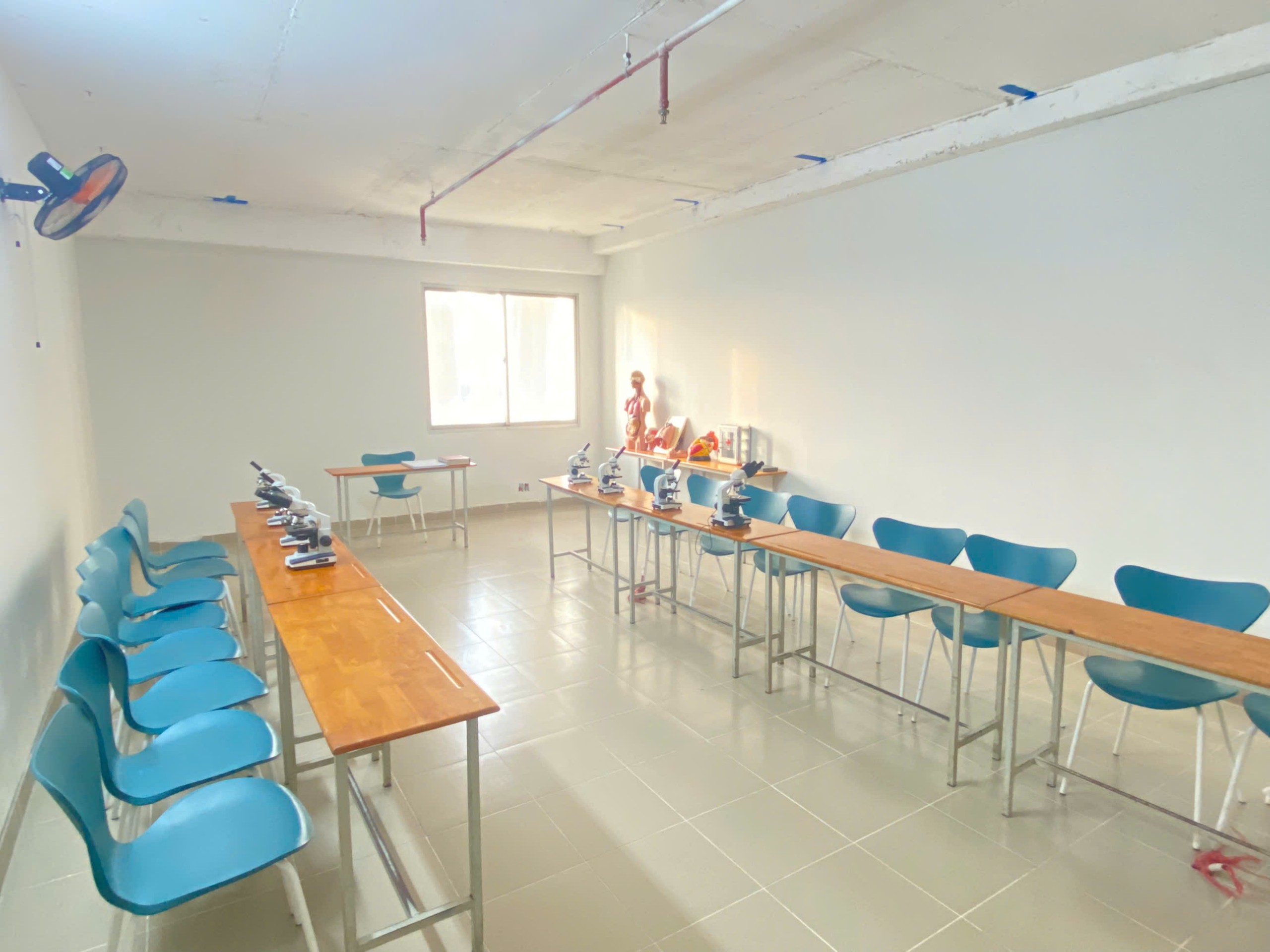 TRANG THIẾT BỊ HIỆN ĐẠI– NỀN TẢNG ĐÀO TẠO CHUẨN Y KHOA TẠI TRƯỜNG CAO ĐẲNG VIỄN ĐÔNG
