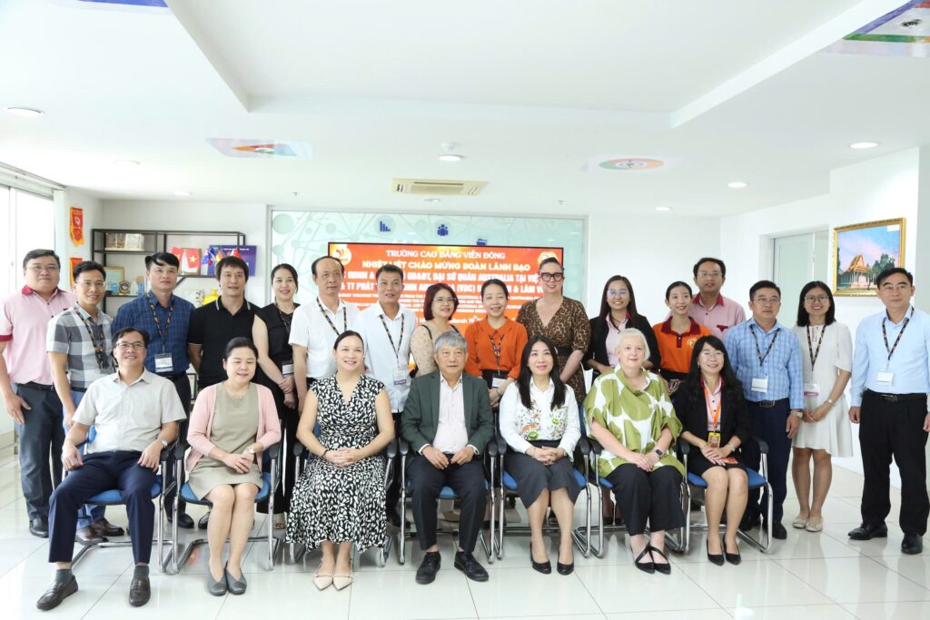 VIEN DONG COLLEGE AFFIRMS ITS MARK IN INCLUSIVE EDUCATION WITHOUT BARRIERS