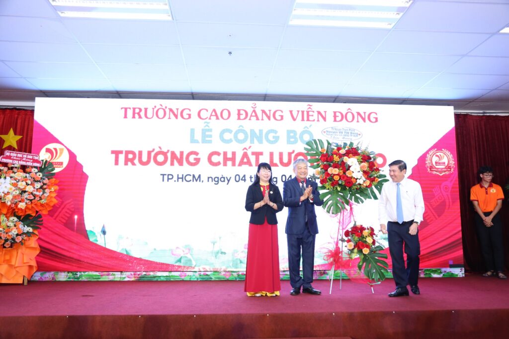 Cao đẳng Viễn Đông là trường đầu tiên, duy nhất nhận danh hiệu “Trường Cao đẳng Chất lượng cao”