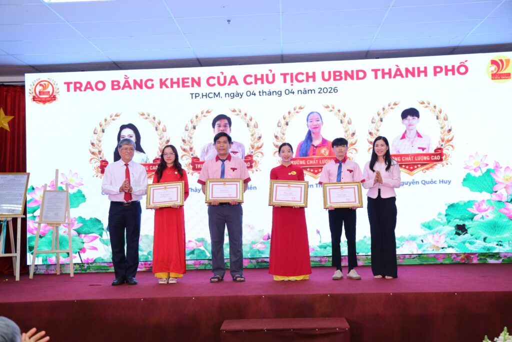 Cao đẳng Viễn Đông là trường đầu tiên, duy nhất nhận danh hiệu “Trường Cao đẳng Chất lượng cao”