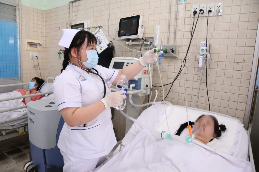 Cựu sinh viên Cao đẳng Viễn Đông và hành trình trở thành điều dưỡng tại Bệnh viện Chợ Rẫy