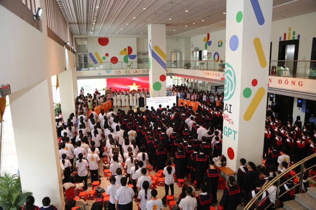 2025-2026年度 終業式および12年生（高3）卒業・成人感謝の集い：Vien Dong Collegeの誇るべき歩み