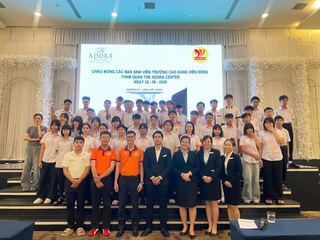 Tân sinh viên hệ 9+3+1 trải nghiệm thực hành nghiệp vụ trực tiếp tại Trung tâm Hội nghị The Adora Center