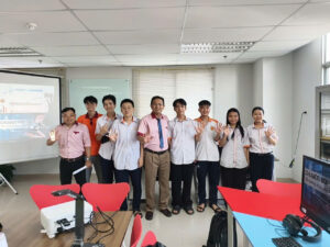 Cao đẳng Viễn Đông giới thiệu Phòng Chuyển đổi số và Phát triển bền vững đến đoàn công tác Bộ GD&ĐT